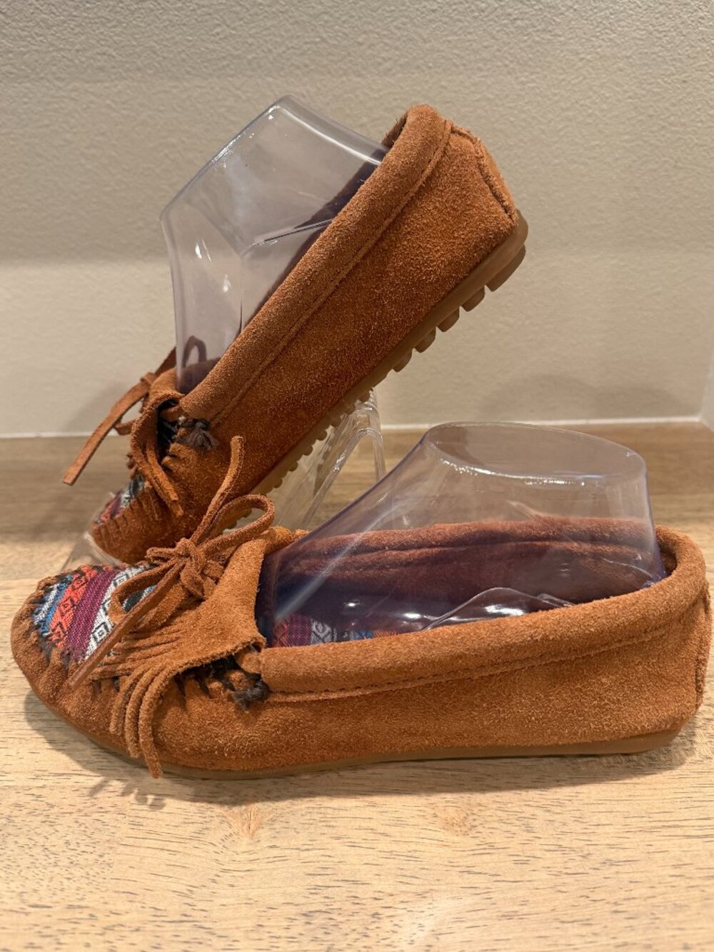 Minnetonka Women's Suede Fringed Beaded Moccasin Loafers Size 7